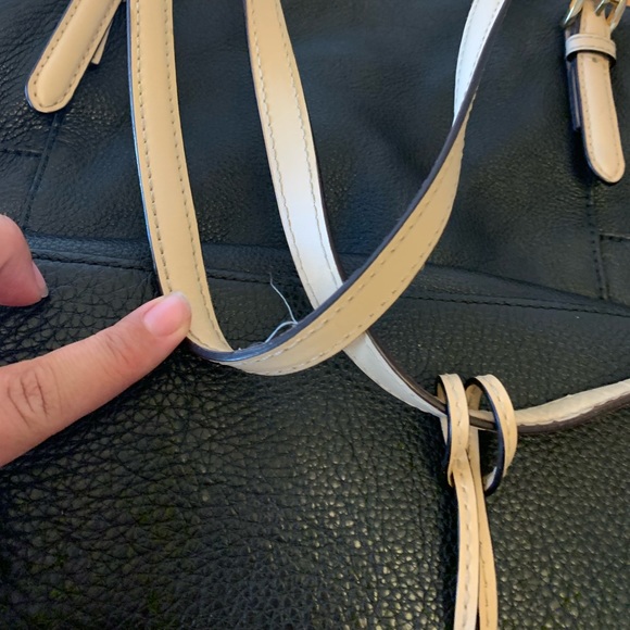 Michael Kors black jet set tote - Picture 2 of 9